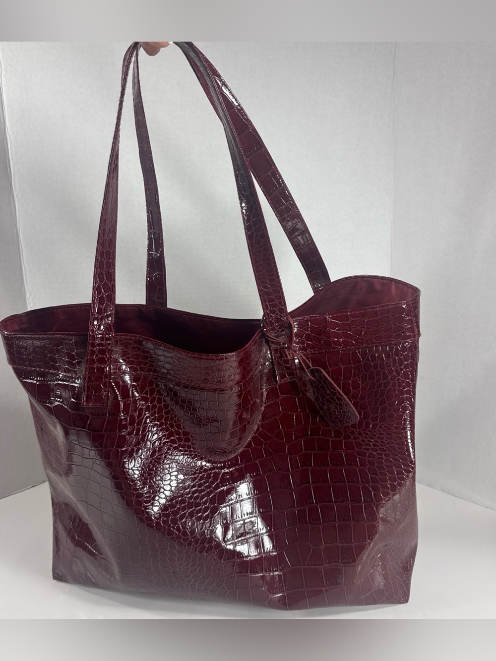 Glossy Croc-Embossed Tote Bag in Burgundy